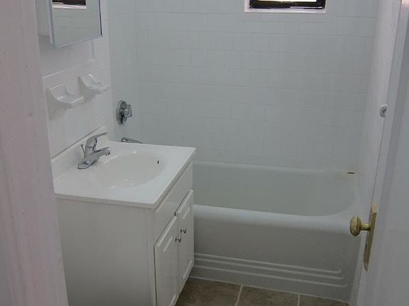 4th image of 4150 56th St APT 2B