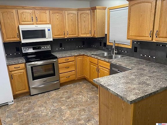 2nd image of 3543 McLaughlin Dr