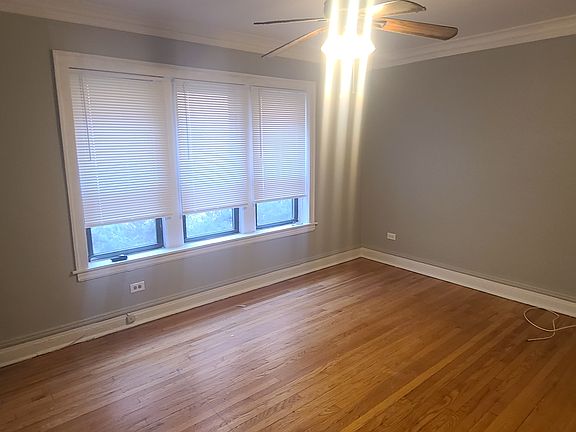 3rd image of 2437 W Logan Blvd #1F