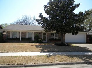 5912 Hanson Dr, Watauga, TX 76148