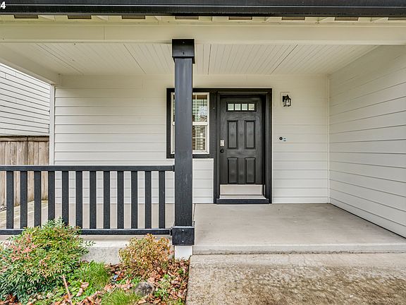 3rd image of 4025 NE 166th Ave