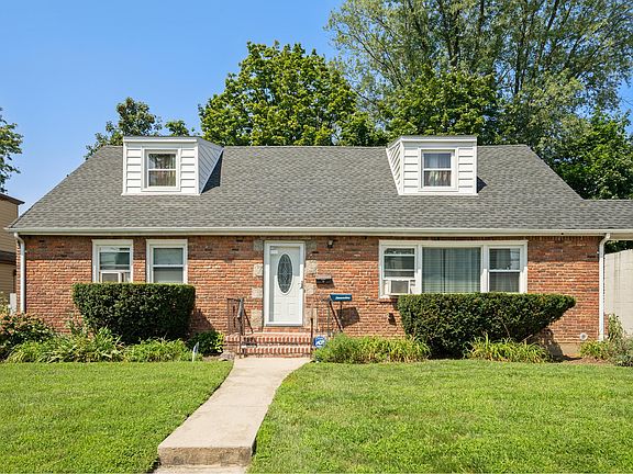 2nd image of 263 Waldorf Ave