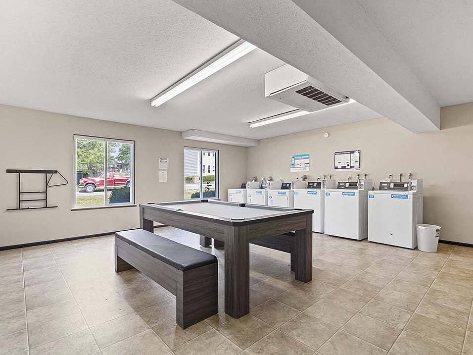 Community Laundry Center