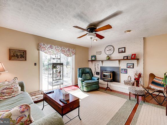 2nd image of 637 Kensington Ave
