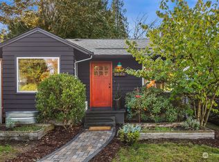 3007 NE 95th St, Seattle, WA 98115