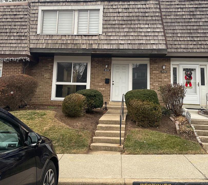 1st image of 352 W Deer Park Rd #5B
