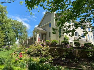 516 N 6th Ave, Royersford, PA 19468