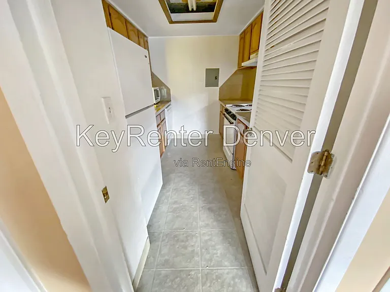 12136 N Melody Dr #302 — Photo 5
