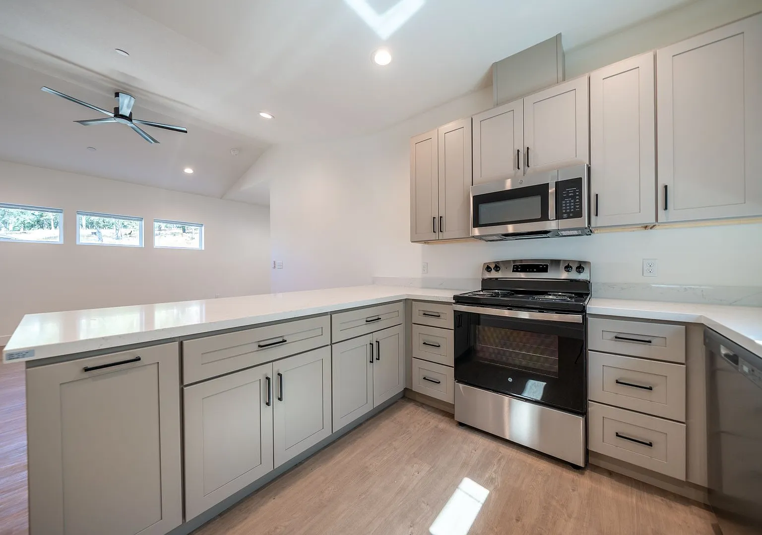 Alturas Oak Villas — Photo 2