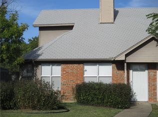 206 Christina Pl, Grand Prairie, TX 75051