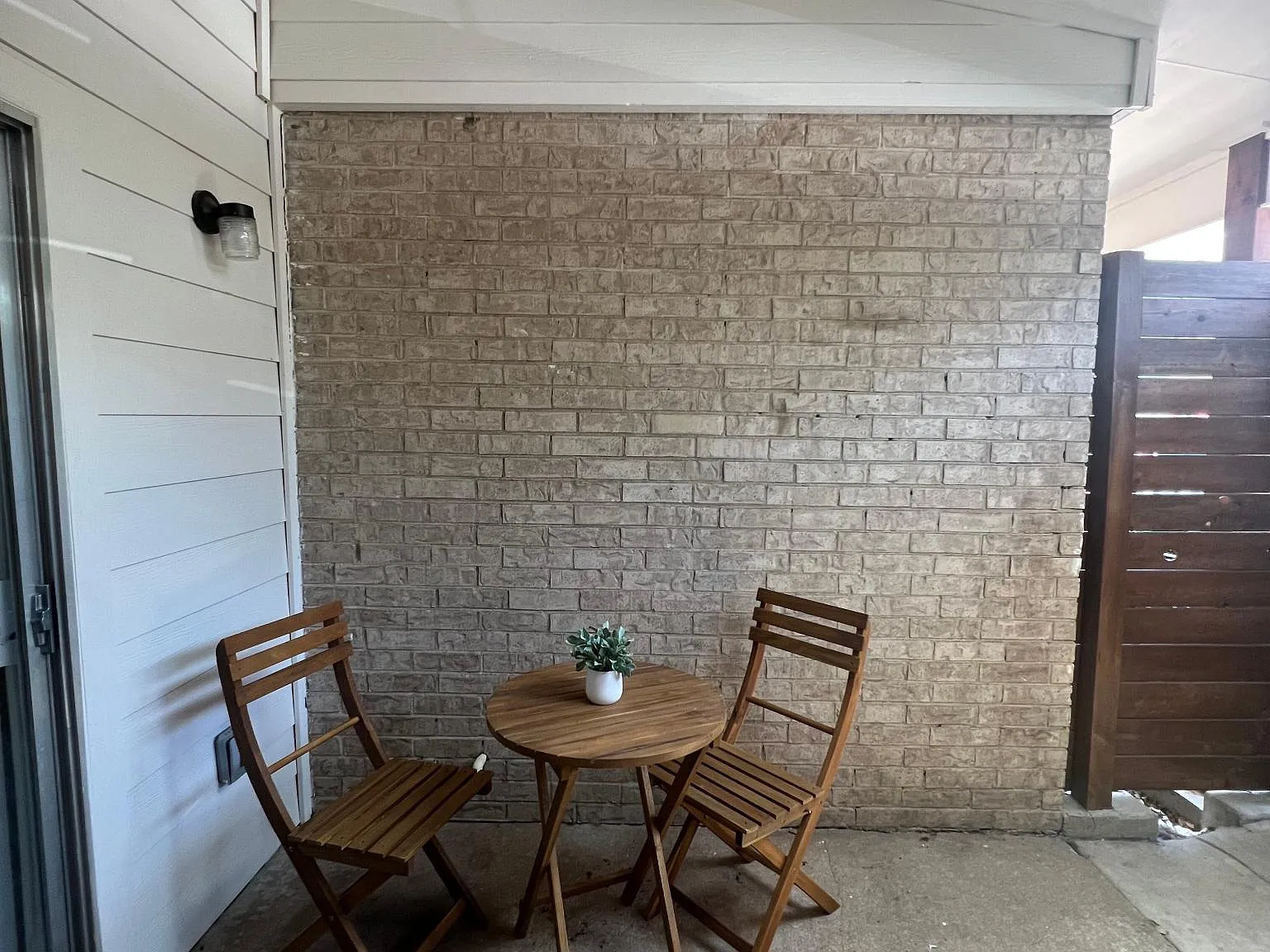 3204 Mossrock Dr — Photo 4