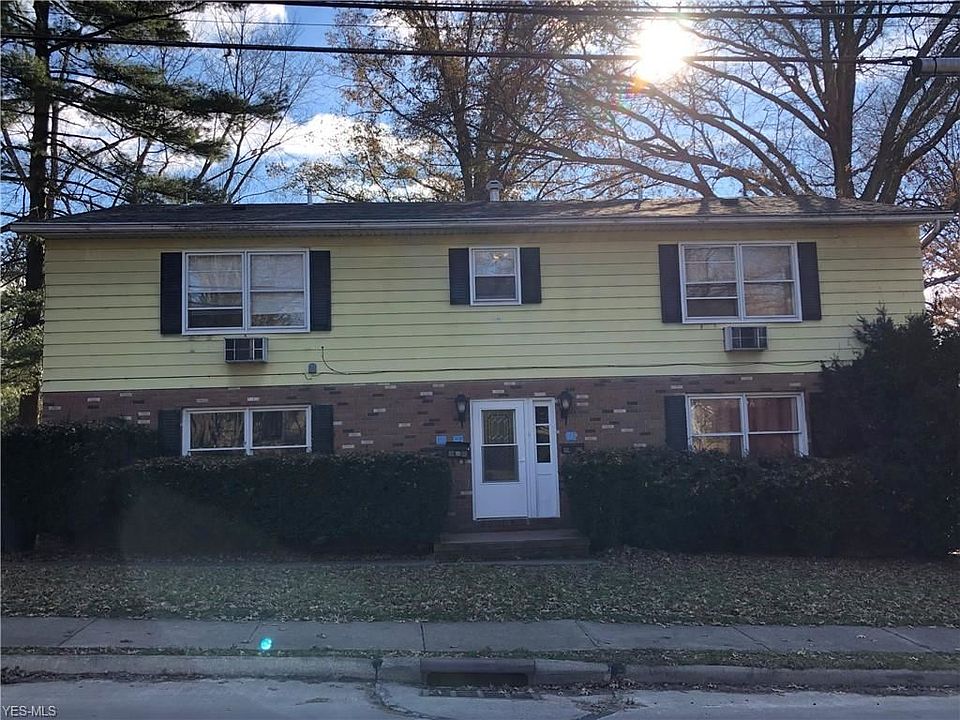 1st image of 113 113-115-117 Baldwin St