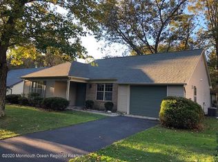 510 Petunia Ln N, Whiting, NJ 08759