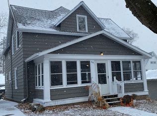 208 Jefferson St, Fort Atkinson, WI 53538