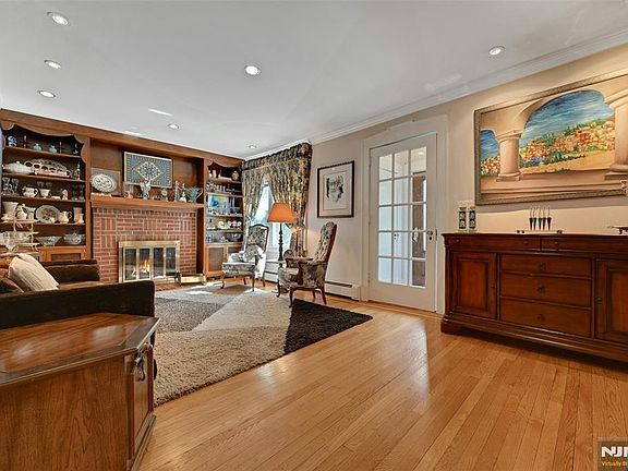 2nd image of 1334 Pennington Rd