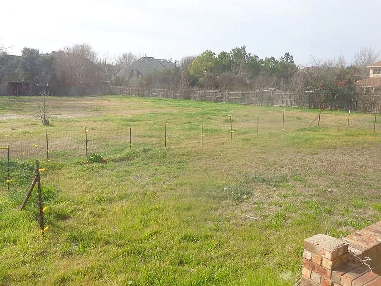 560 Waketon Rd — Photo 9