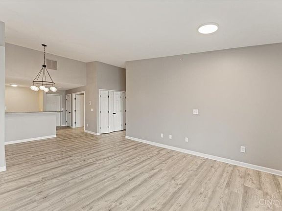 4th image of 3564 Chestnut Park Ln