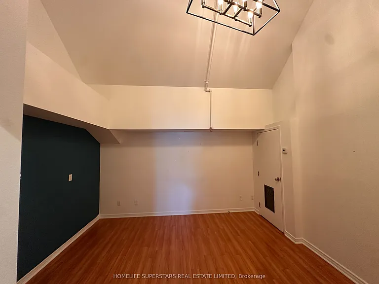 38 Kensington Pl #204 — Photo 6
