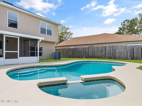 2nd image of 2874 SOUTHAMPTON Drive
