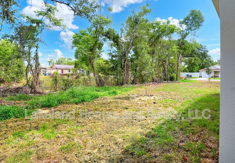 1850 Martin Luther King Jr Blvd — Photo 28