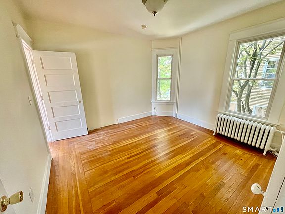 4th image of 53 Brownell St #2