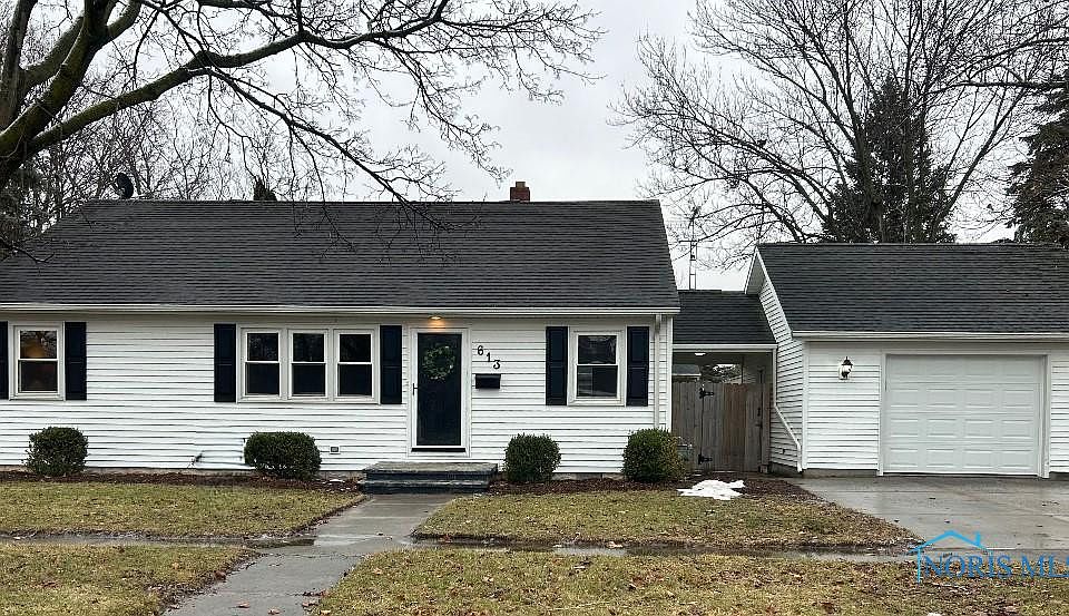 1st image of 613 W Yeasting St