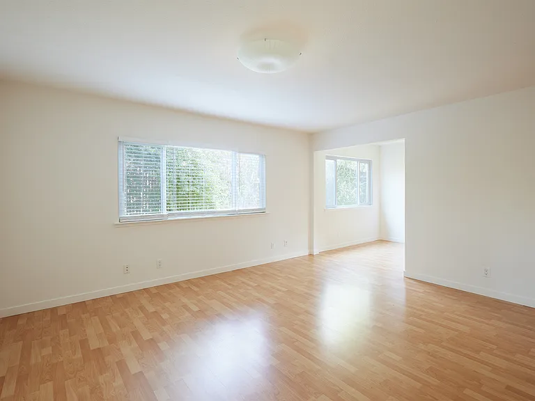 992 62nd St #4 — Photo 7