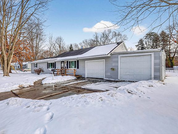 3rd image of 75 Taylor Ave