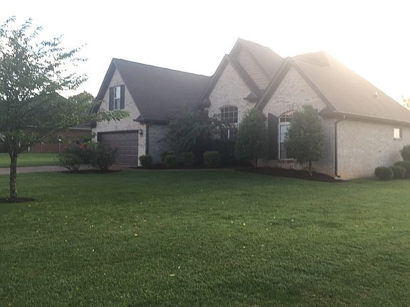2nd image of 100 Baylee Ct