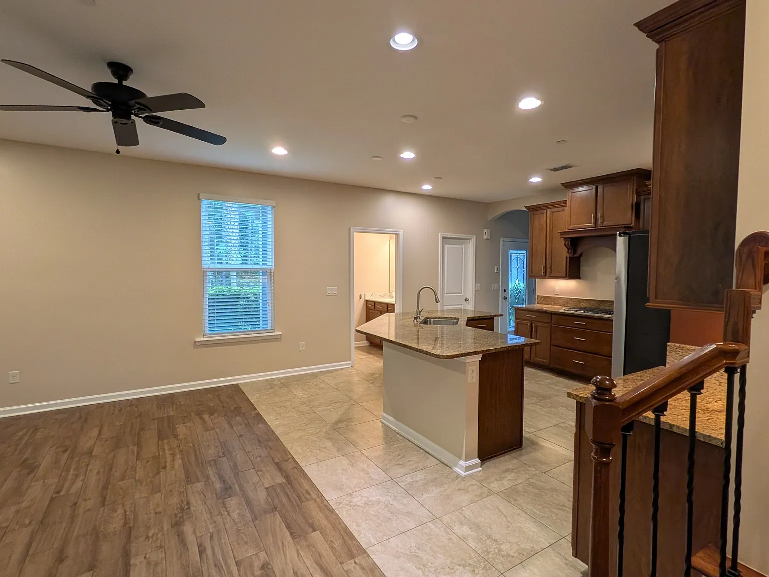 4 bed, 3.5 bath, 2480 sqft, $3,400 — Photo 4