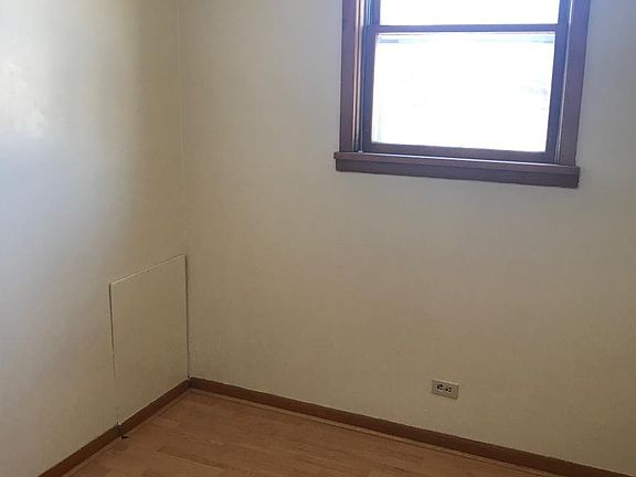 3rd image of 3225 S Union Ave #5
