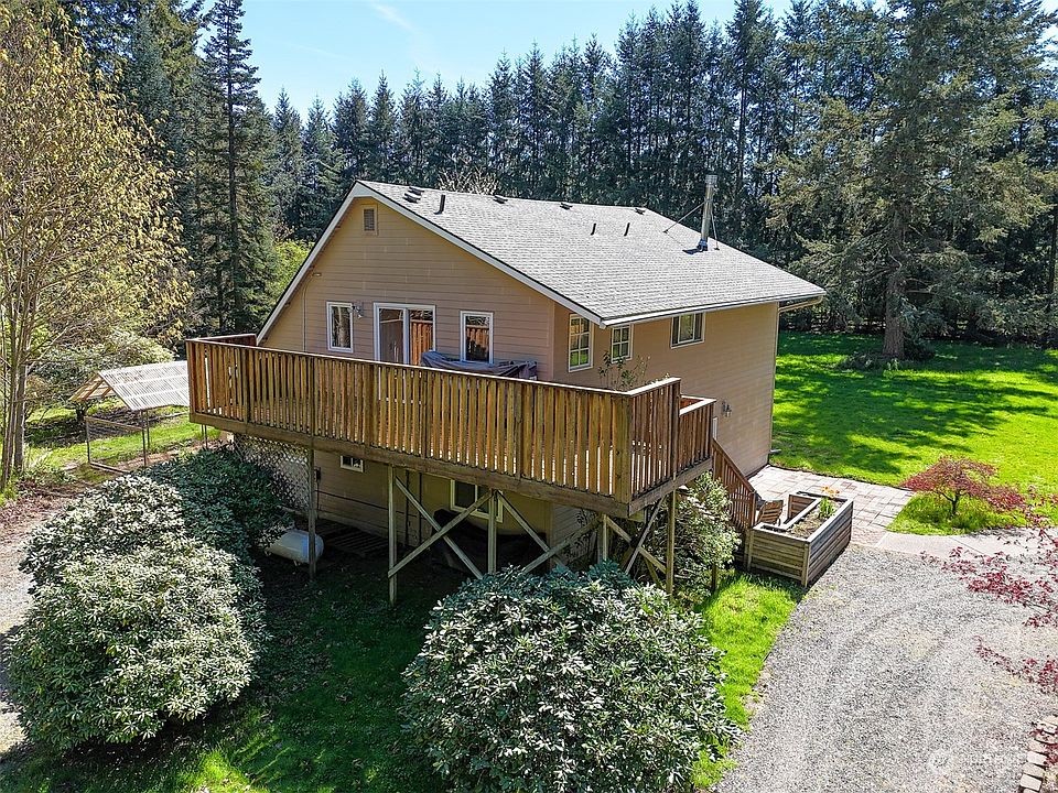 1st image of 15801 Garden Acres Lane SE