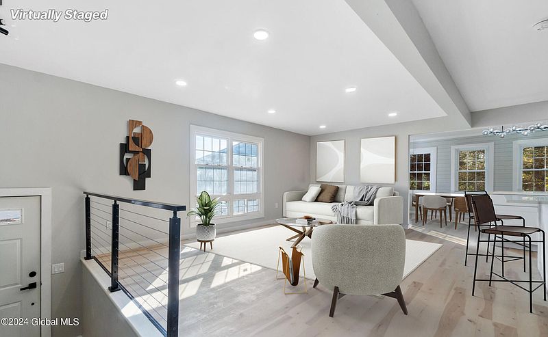 3rd image of 7 W Circular Court