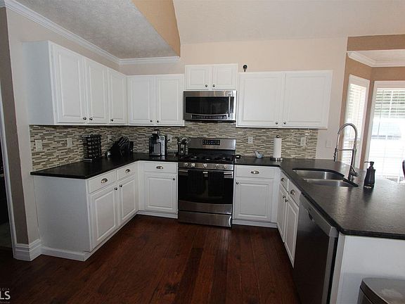 2nd image of 55 Chapman Oak Dr #D-27