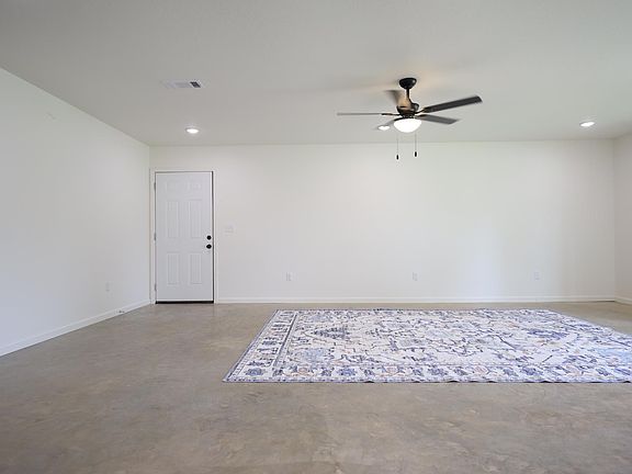 3rd image of 207 W Warner St