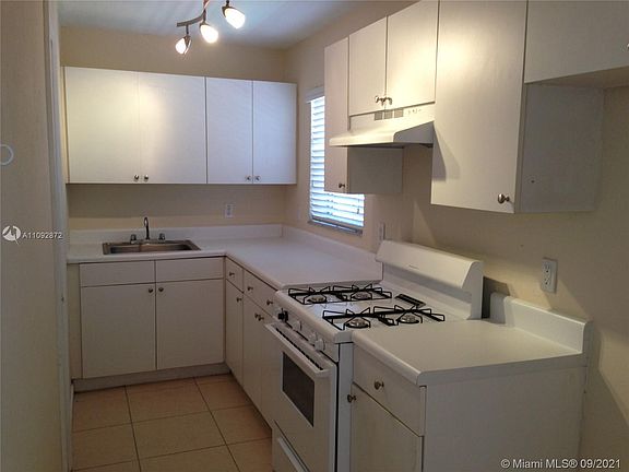 4th image of 12890 NE 8th Ave APT 210