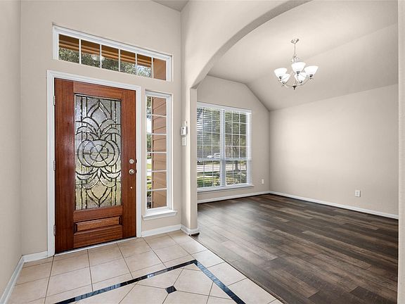 4th image of 6326 Oxford Lake Dr