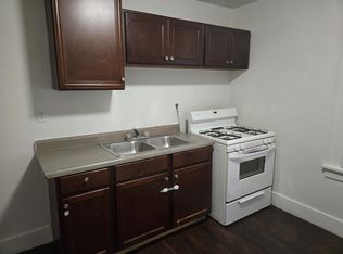 899 W Main St #3, Decatur, IL 62522