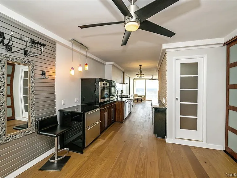 830 Shore Rd #4Q — Photo 4