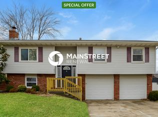 1857 W Chambery Dr, Olathe, KS 66061