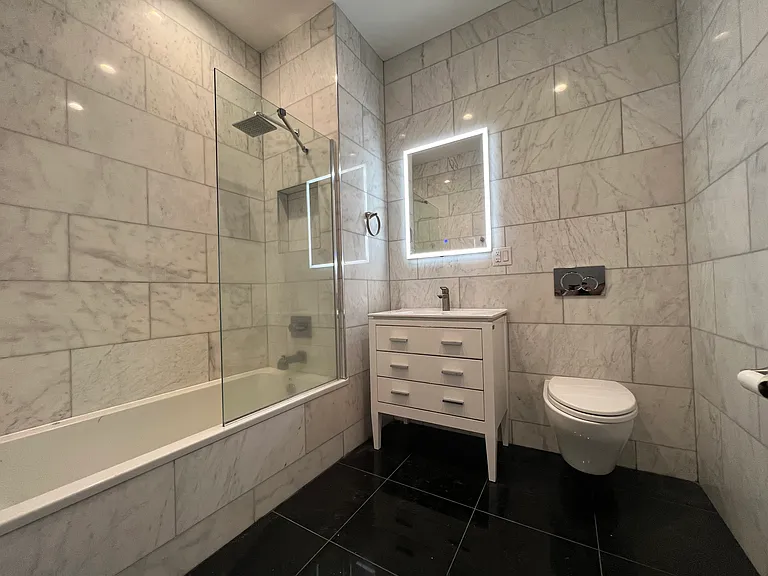 315 W 103rd St #3 — Photo 7