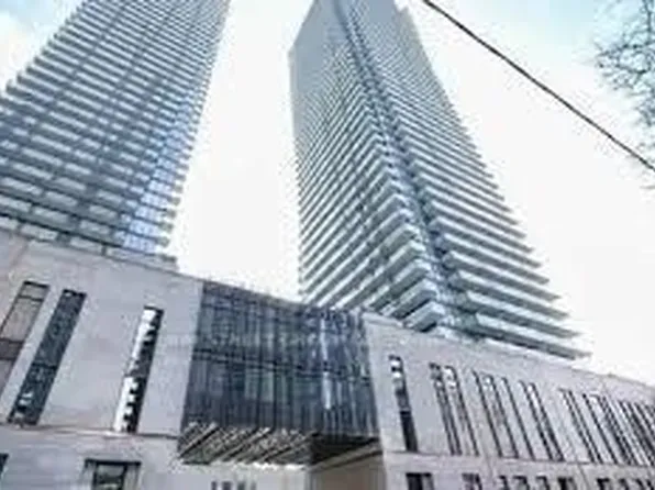 65 Saint Mary St, Toronto, ON