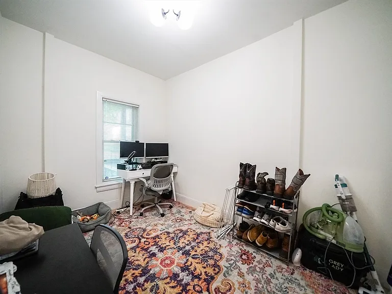 308 Saratoga St #1 — Photo 11