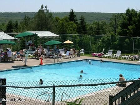 3rd image of 437 Canoebrook Dr