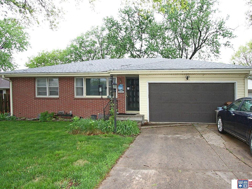 1st image of 5241 S 50th St