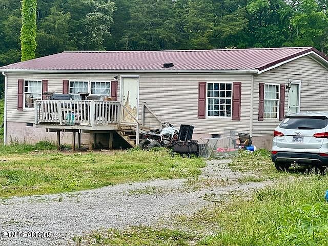 1st image of 122 Wellington St