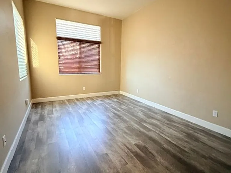 9836 Imperia Ct — Photo 20