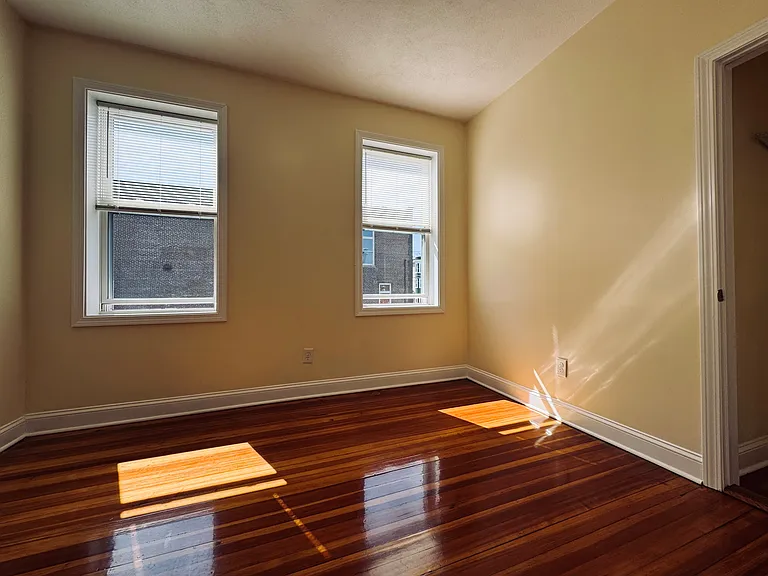 189 Chestnut St #2 — Photo 6