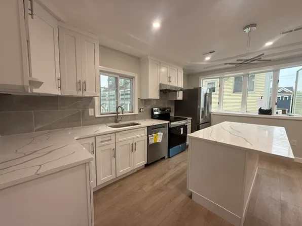 52 Holbrook Ave #2, Braintree, MA 02184