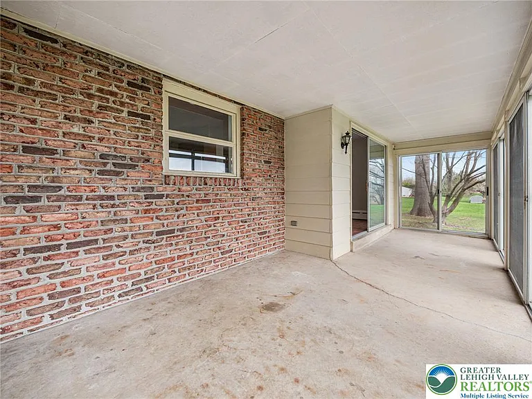 301 Ontelaunee Dr — Photo 24